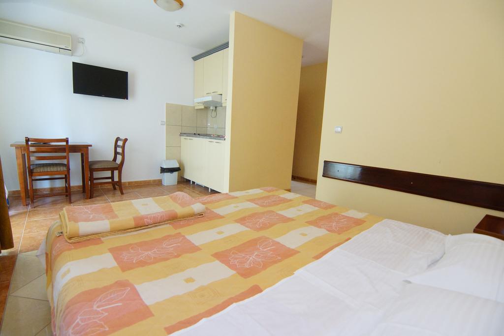 Blue Palace Guest House Budva Dış mekan fotoğraf