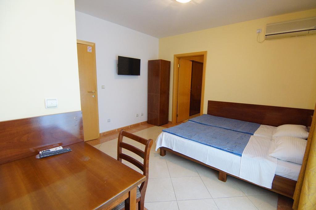 Blue Palace Guest House Budva Dış mekan fotoğraf